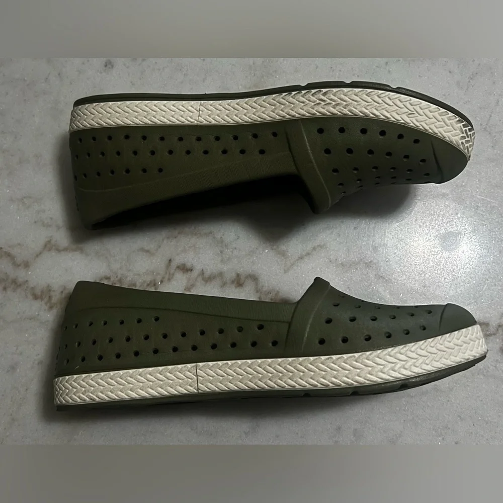Joybees Women's Espadrille shoes in the Dusty Olive Size 8